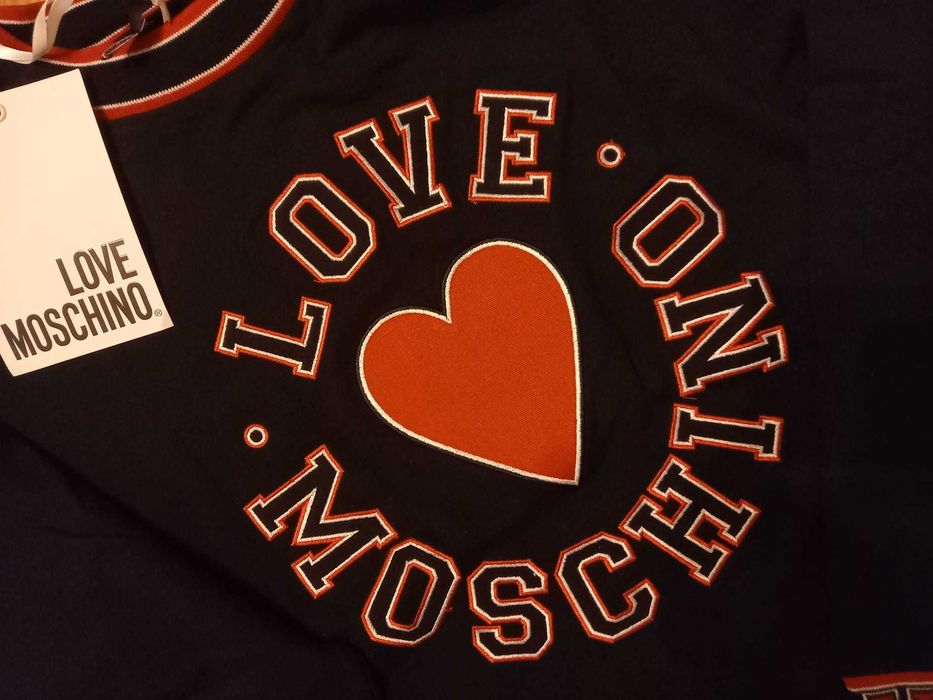 Love Moschino Bluza logowana długa czarna mini sukienka - 40 / 42