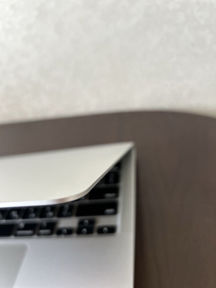 Macbook air 8gb 256 gb ідеальний стан