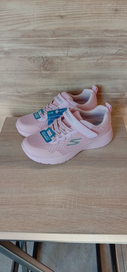 Оригінальні дитячі кросівки Skechers