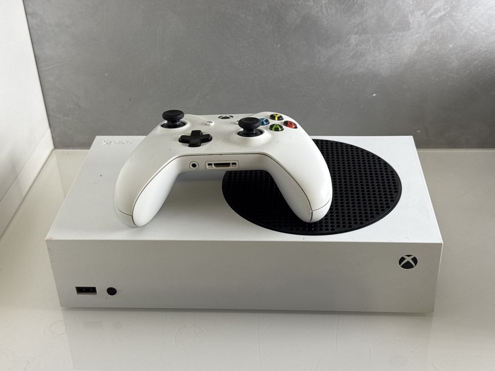 Xbox series S + PAD BDB stan