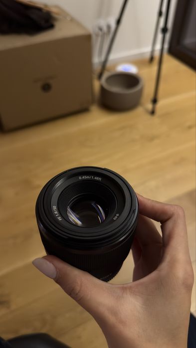 Sony FE 50mm f/1.8 Lens – Excellent Condition