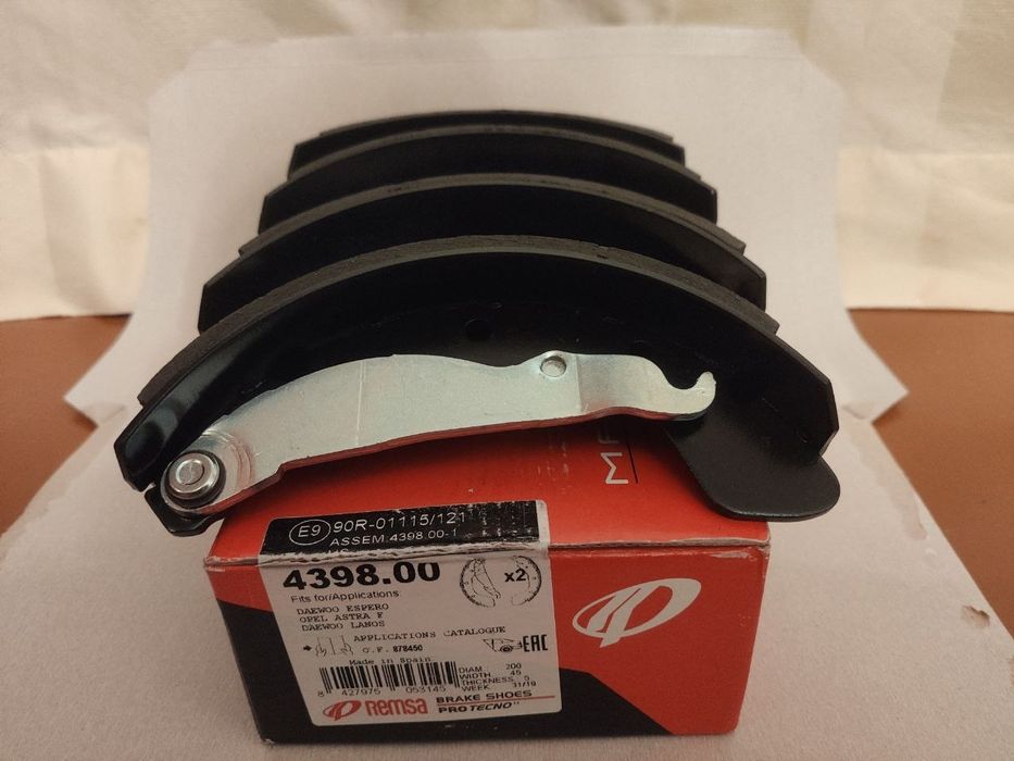 Тормозные колодки задние на Daewoo lanos Remsa