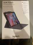 Etui Logitech Slim Folio do Ipad 7 i 8 gen