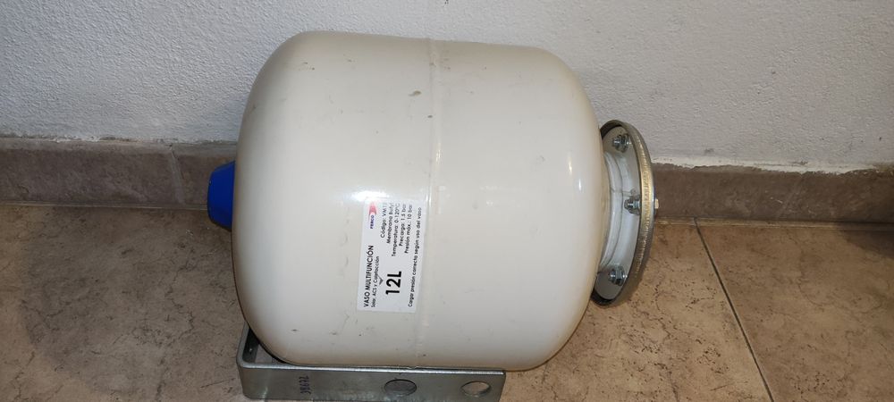 Vaso de expansão de 12 litros