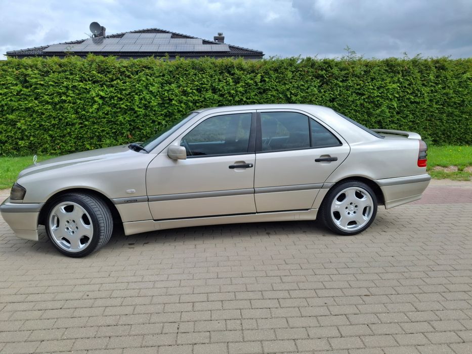 Zadbany Mercedes