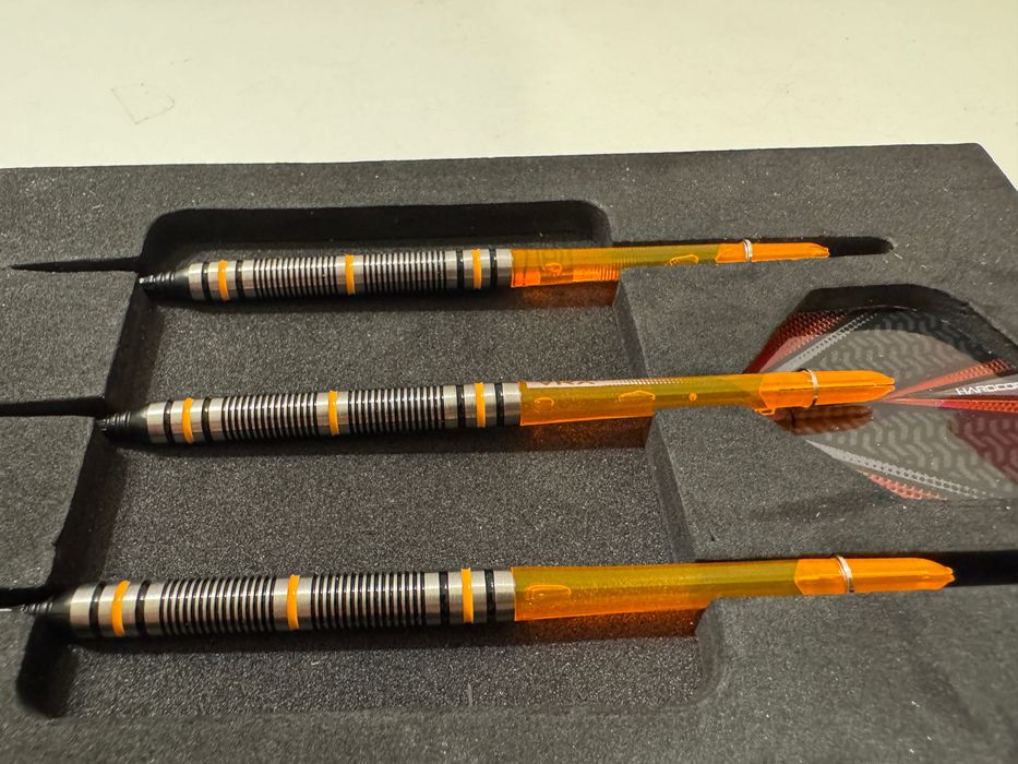 Profesjonalne lotki do darta ( steel) Red dragon Amberjack 2 18g v2