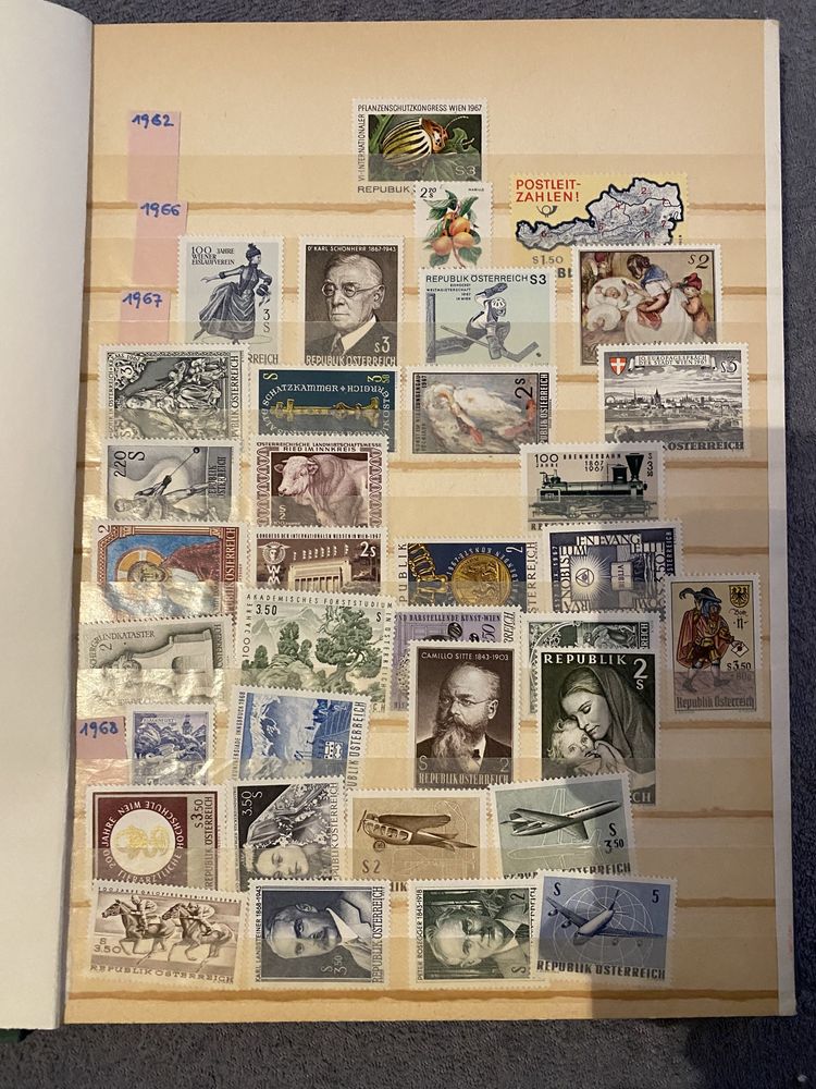 Klasery ze znaczkiami Austriackimi 1962-90