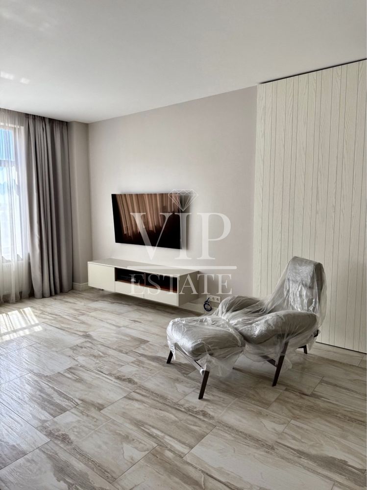 Первая сдача, 3 к.кв.,130 м.кв., ЖК Фаворит, Сумская 130-Г, Авантаж