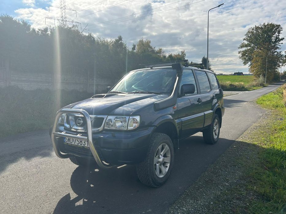 Nissan Terrano 2 2003