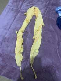 Lenço/écharpe “Biju” amarelo com mini-franjas