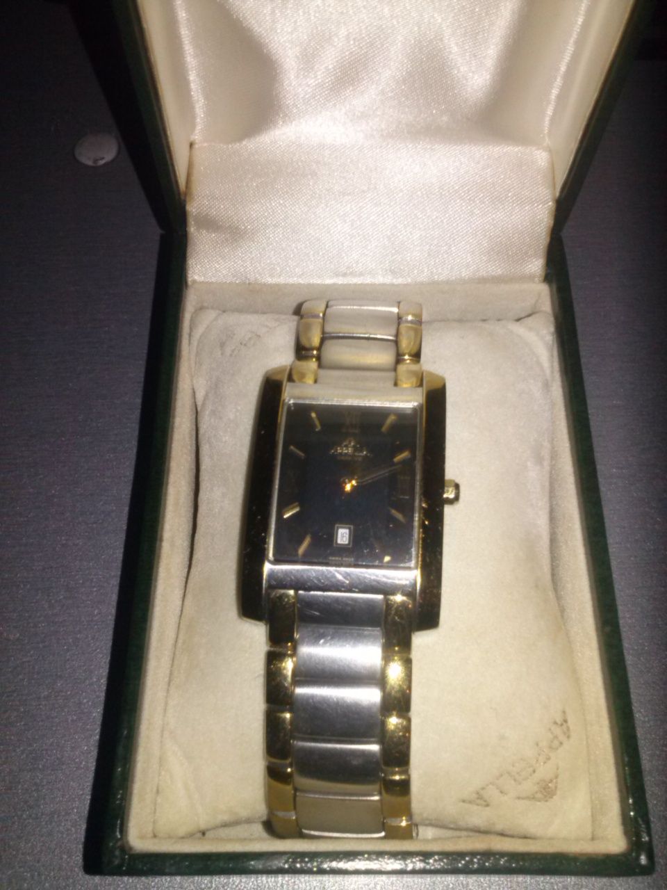 Продам Годиник АПЕЛА