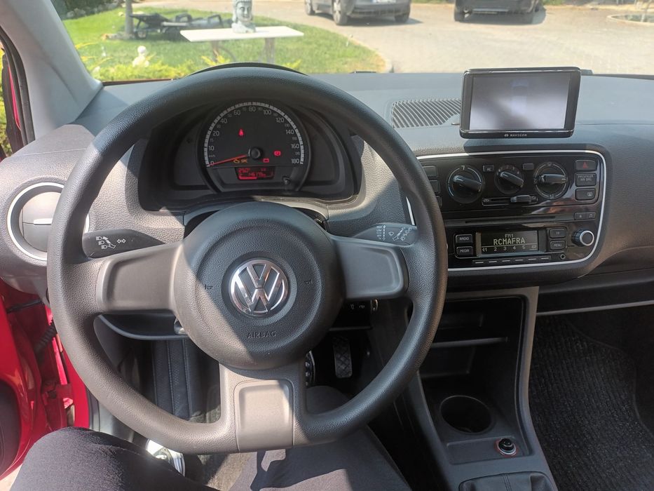 VW Up gasolina 2012