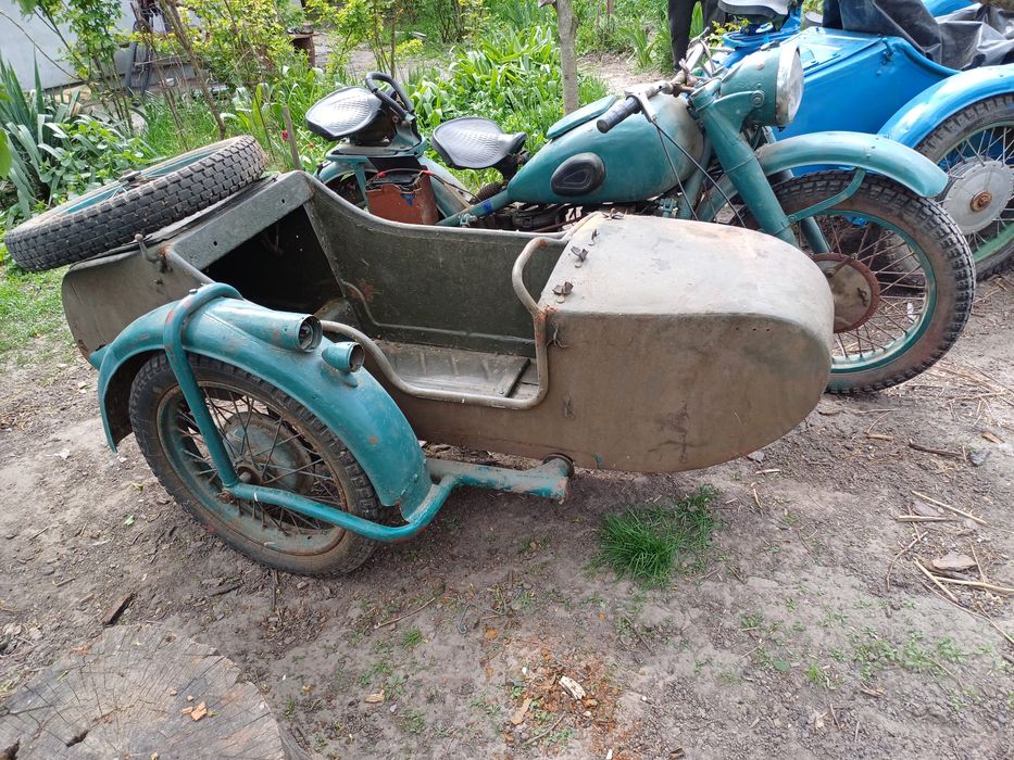 М72, 1955 р. оригінал на ходу із коляскою поч. 1950-х рр.