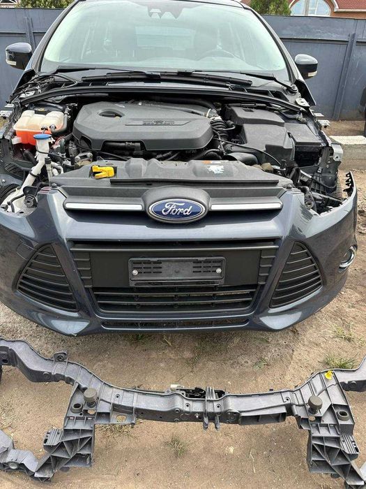 Розборка Форд фокус 2,3 Ford focus 2 2004-2018 крило фара двигун