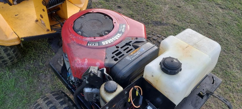traktorek kosiarka silnik vanguard v2 vka 16hp w bdb stanie gwarancja
