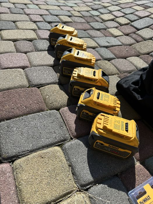 DeWALT інстркмент , новий та б/у