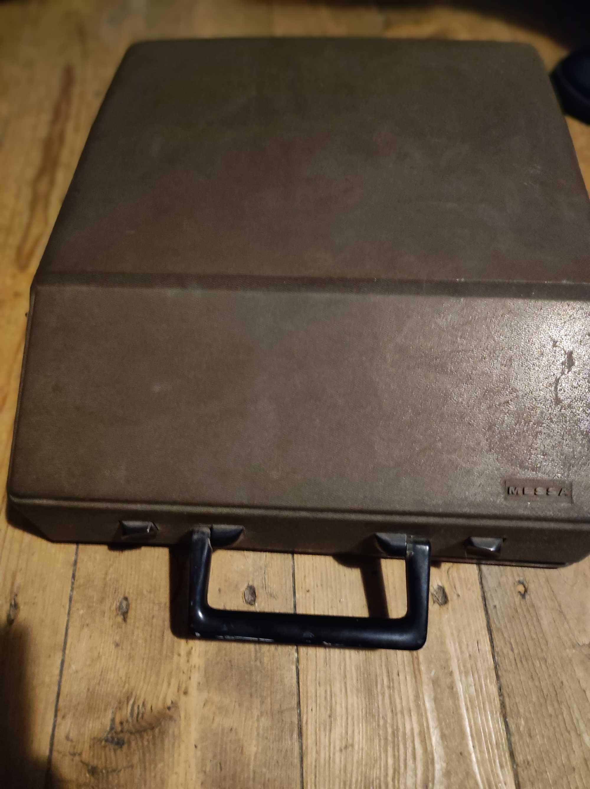 Maquina de escrever nessa 2000
