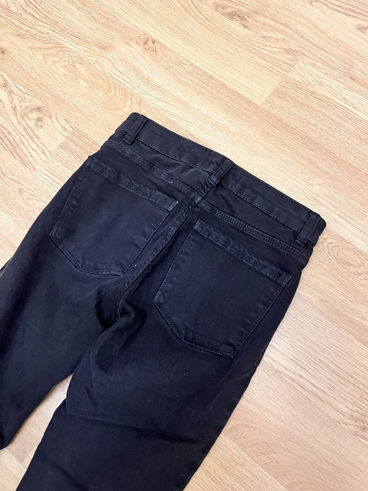 Spodnie czarne S Bershka jeansy skinny medium rise