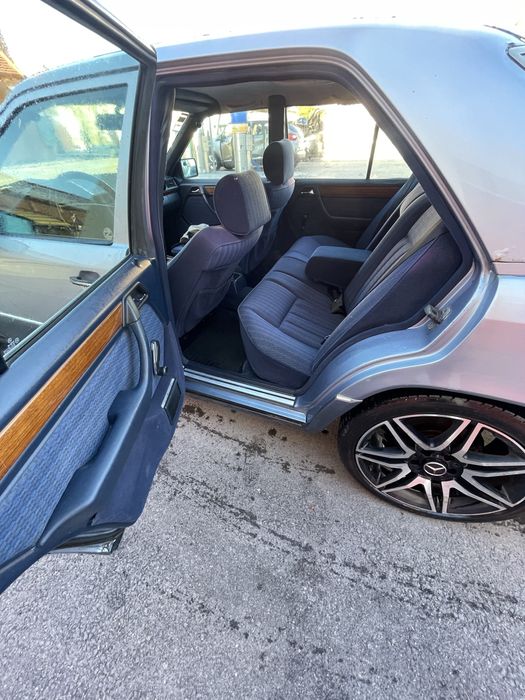 W124 250turbo nacional