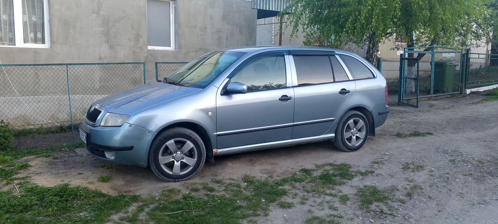 Skoda fabia 2003 рік газ бензин універсал