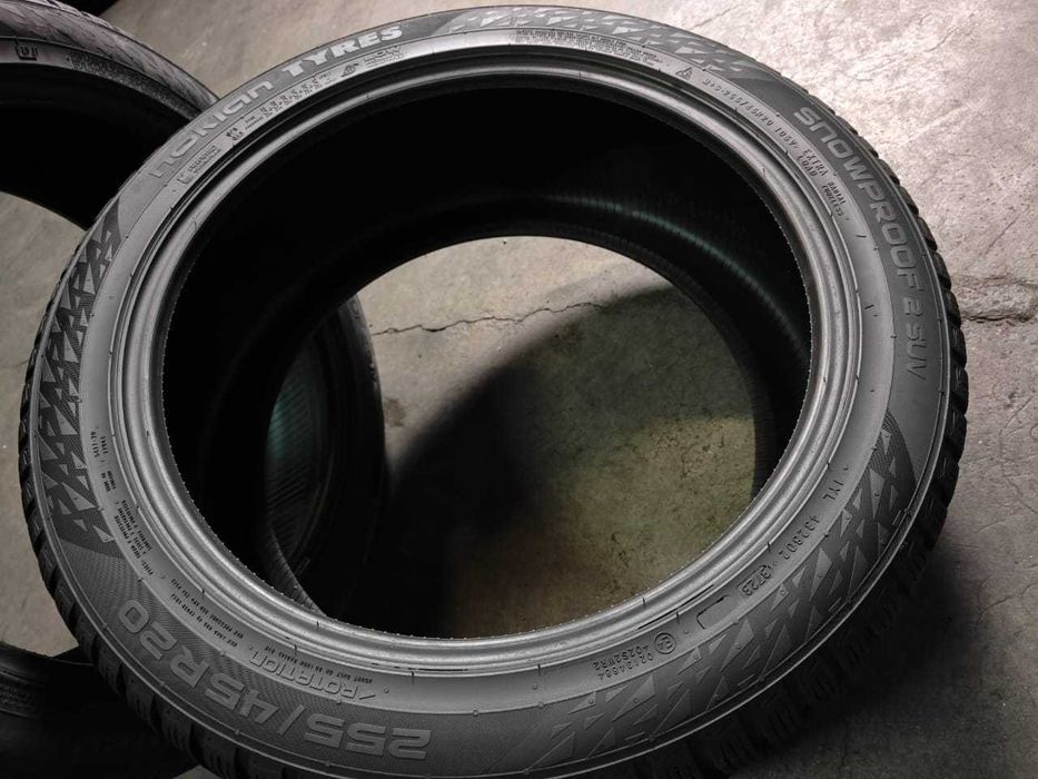 Шини зима r20 255/45 ПАРА Nokian SnowProof²
