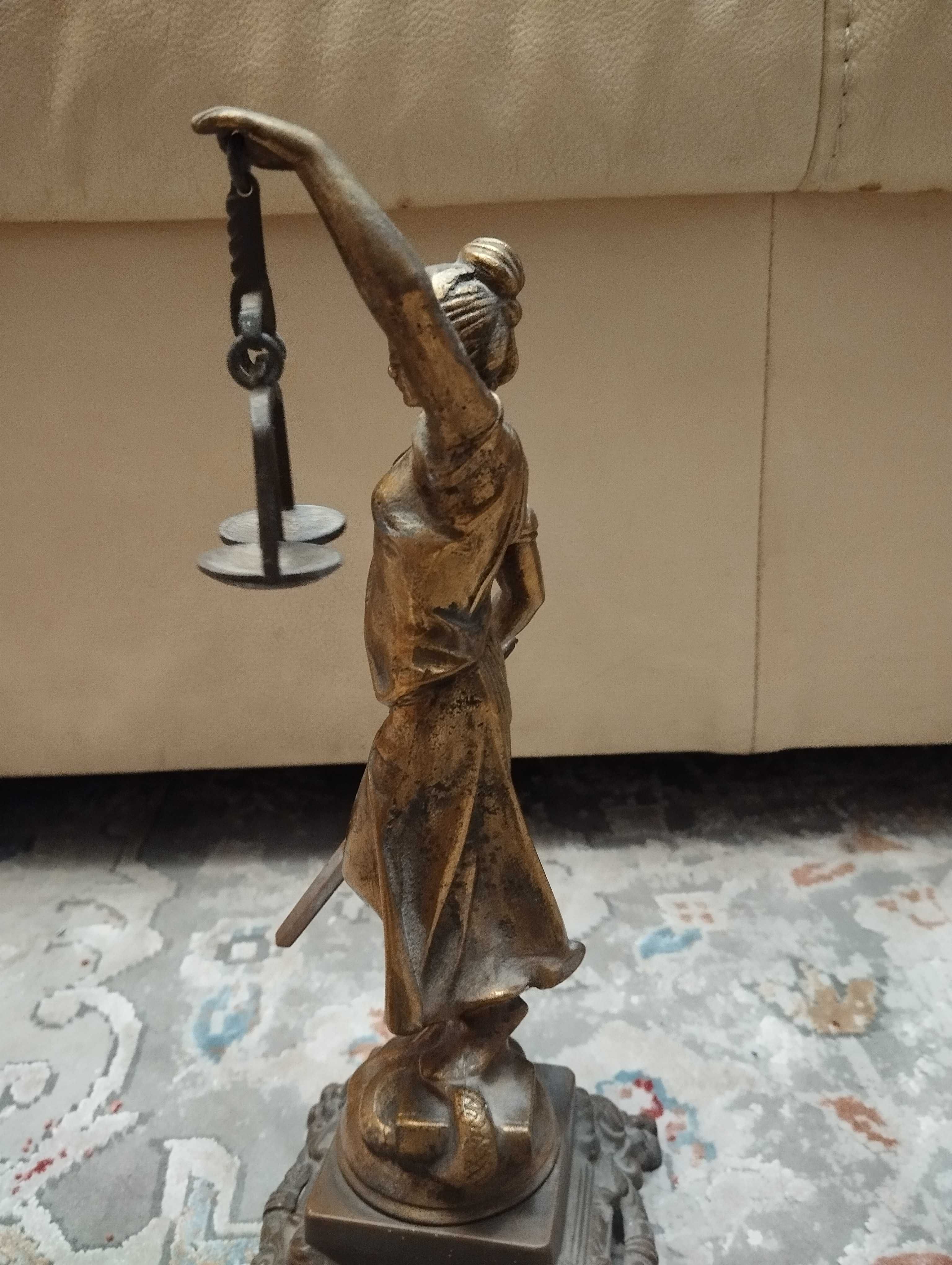 Mosiężna figurka Boginia TEMIDA