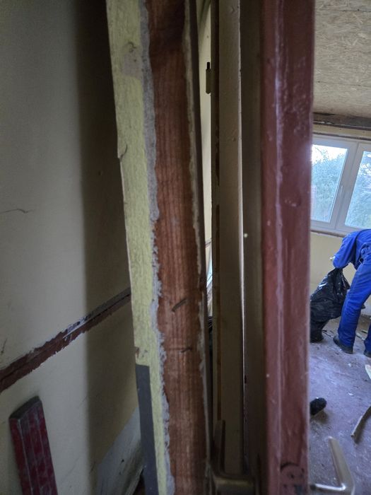 Drzwi prawe z płyty z futryną do pomieszczenia gospodarczego 60