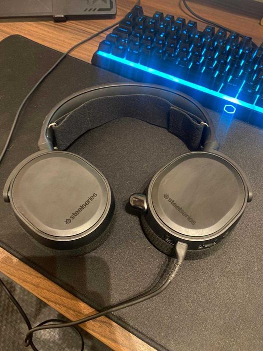 SteelSeries Arctis 3 Auriculares Gaming (PC/Consola) – 50€ Negociável