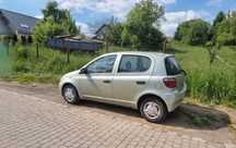 Toyota Yaris 2002 rok 1.0 benzyna