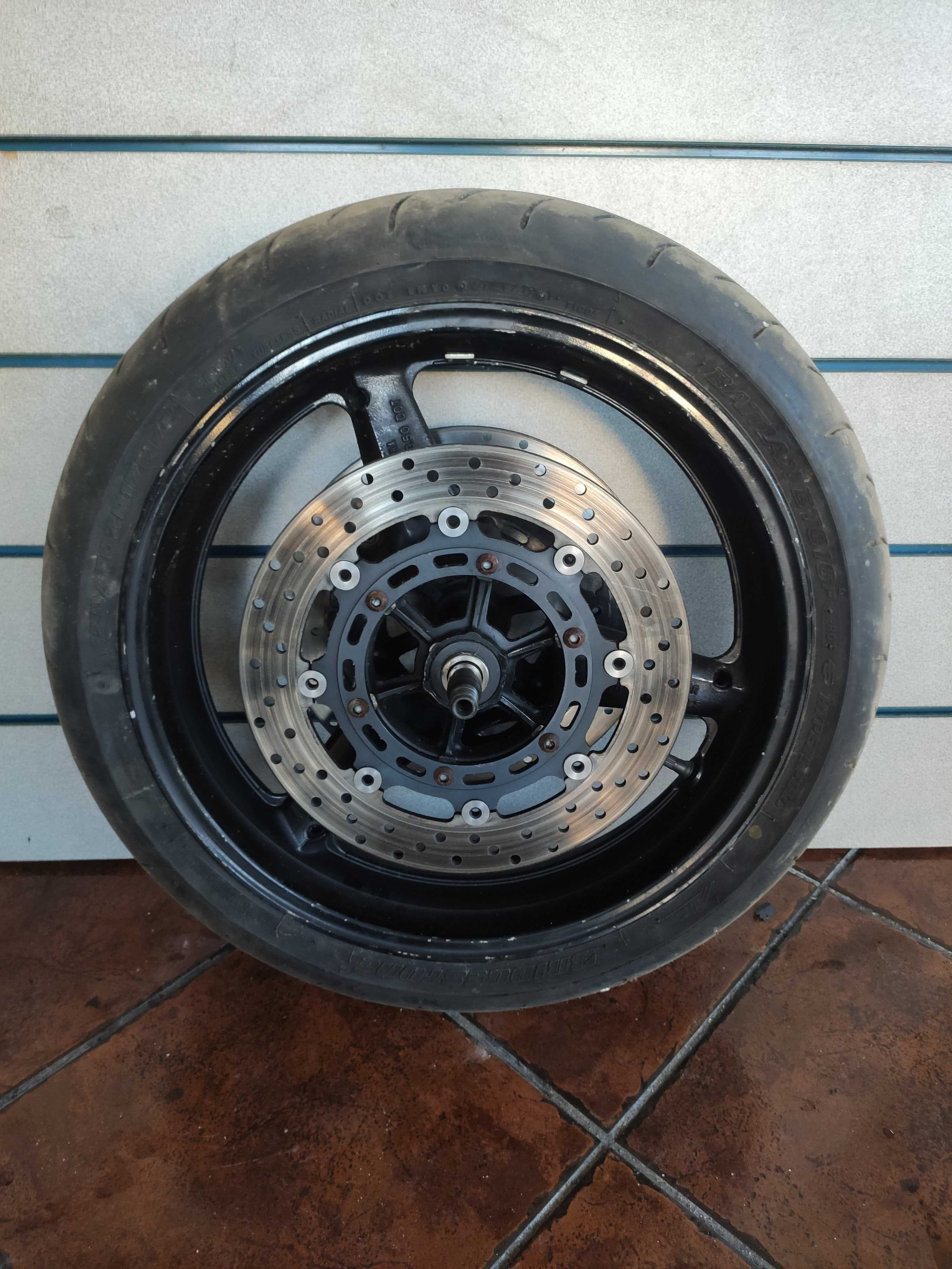 Peças Yamaha R1 2001