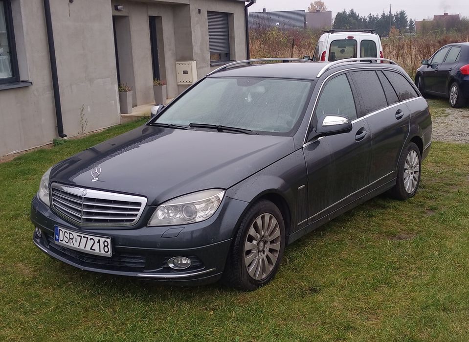 Mercedes C220 W204 kombi elegance AUTOMAT 2.2 CDI