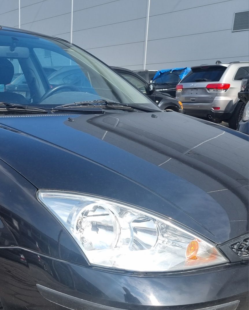 Lampa przód Ford Focus lift
