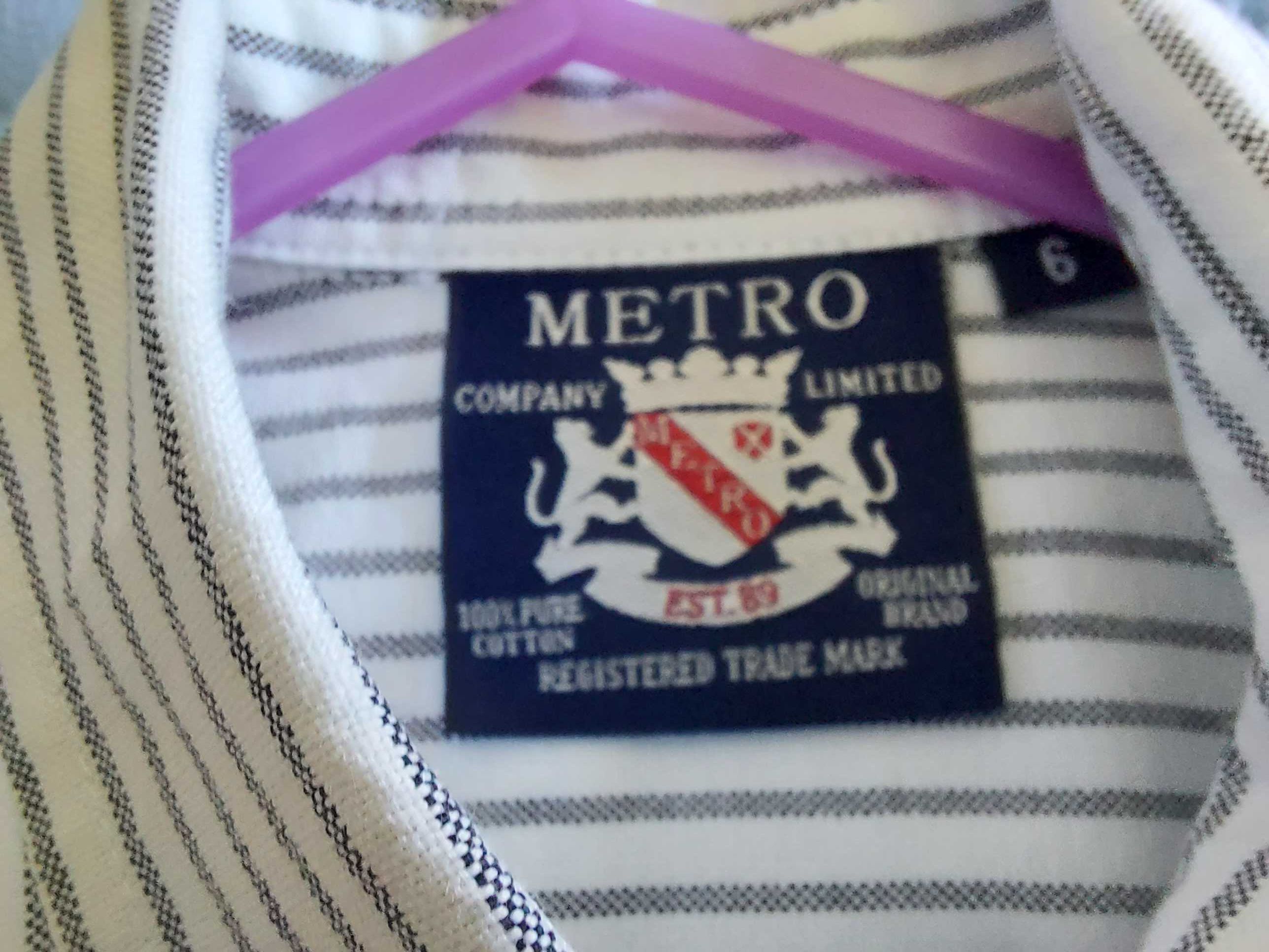 Camisa metro company 6 anos