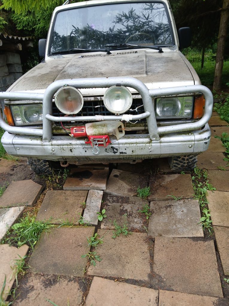 Isuzu Trooper  1990