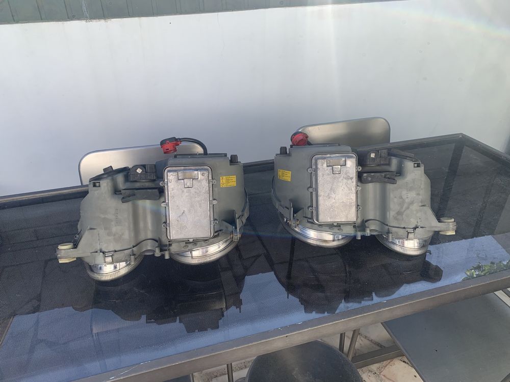 Farol Mercedes w210 xenon