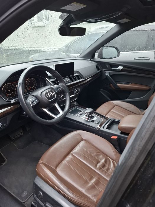 Audi q5 2018 в хорошому стані