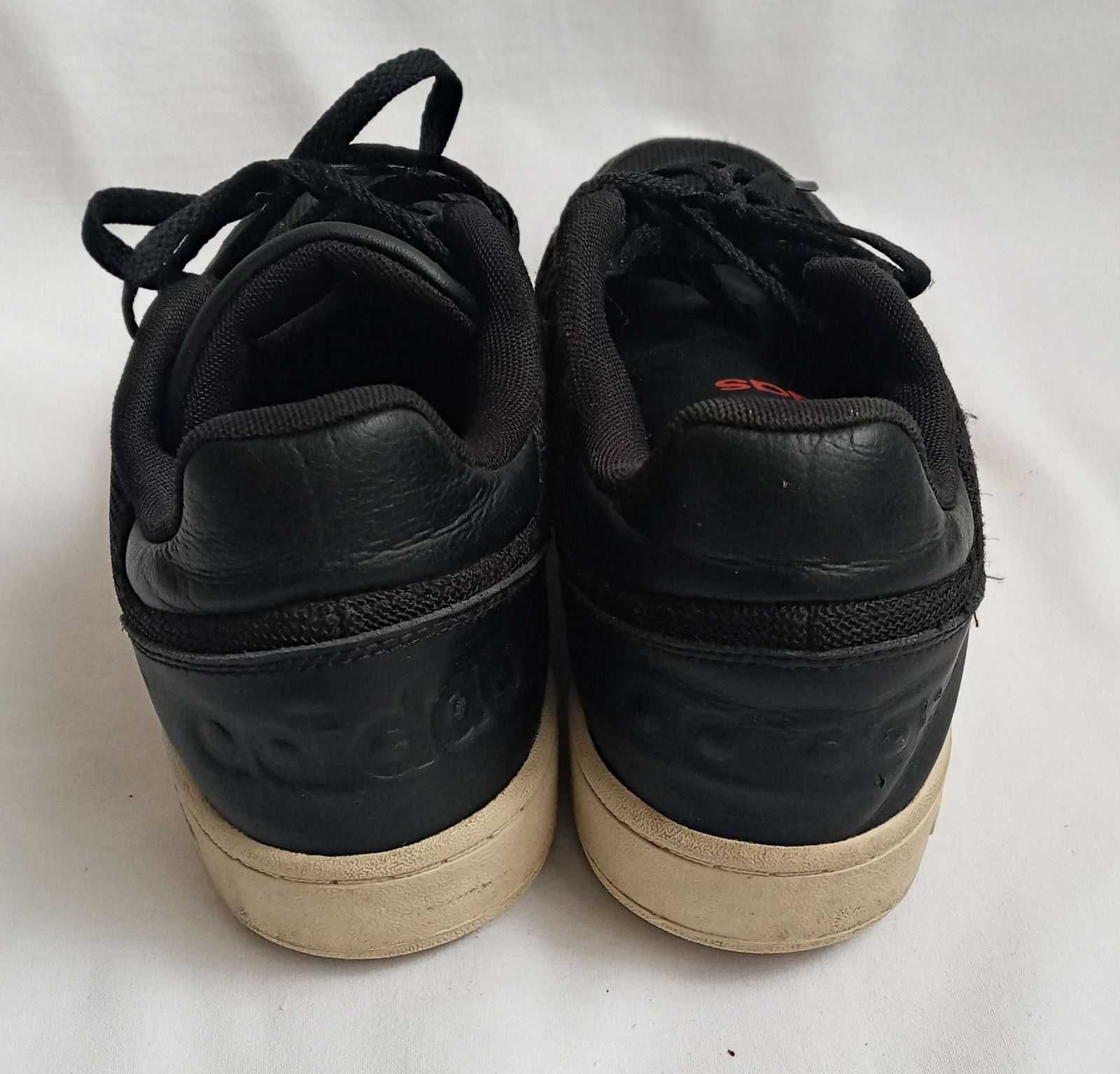 Кроссовки Adidas размер 42
