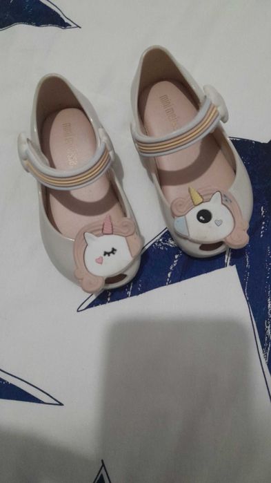 Vendo Melissas tamanho 21