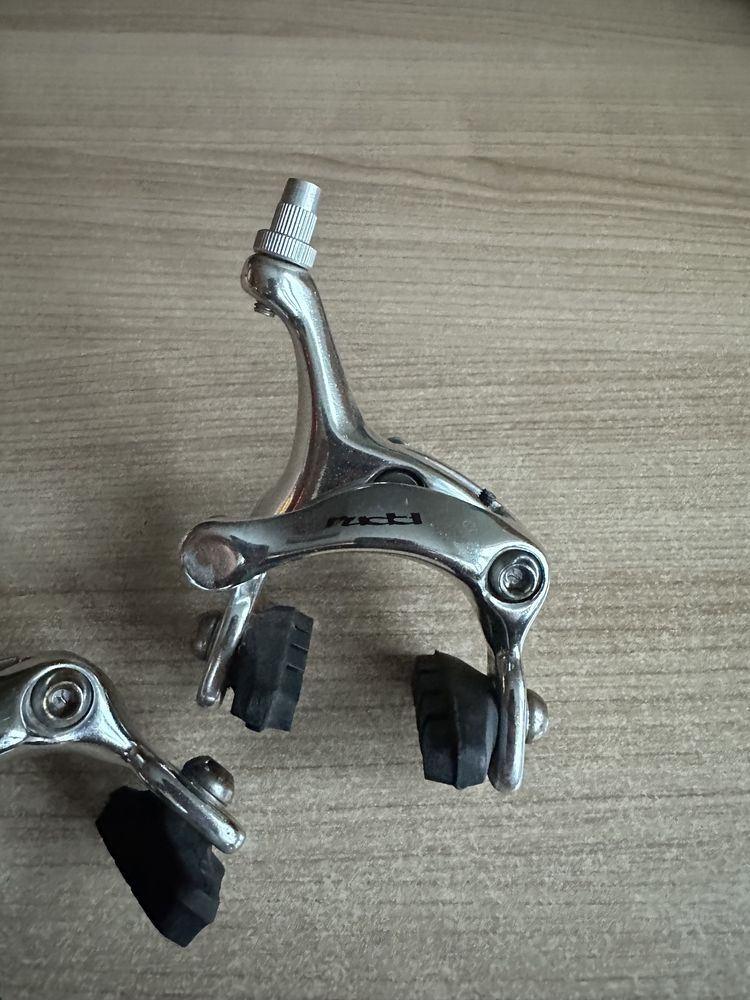 Hamulce szosowe komplet ( shimano campagnolo )