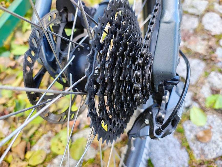 rower elektryczny CUBE ACID 240 SL