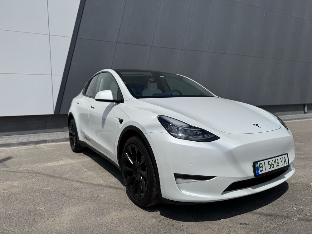 Tesla  Model  Y Longe Range 2022