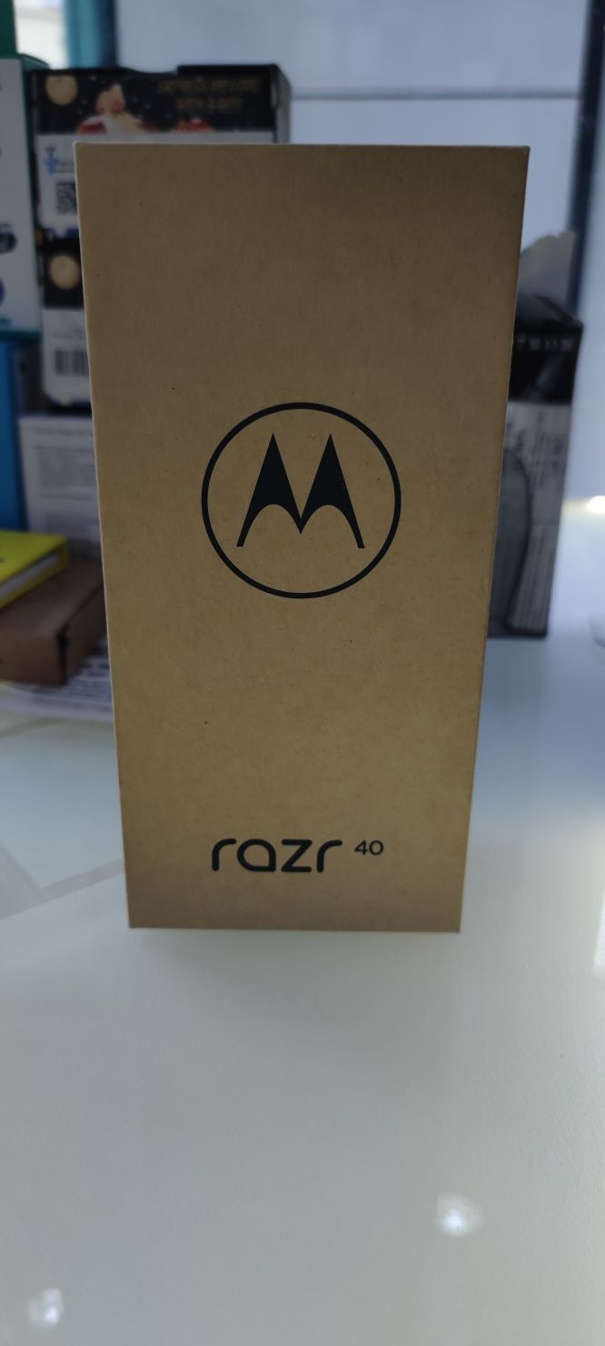 Motorola Razr 40 /Nowy/ Gwarancja/