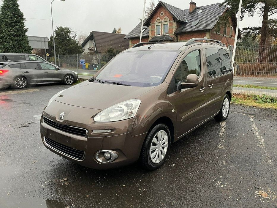 Peugeot Partner Peugeot Partner Tepee 1.6 VTi 120KM Family Model 2013