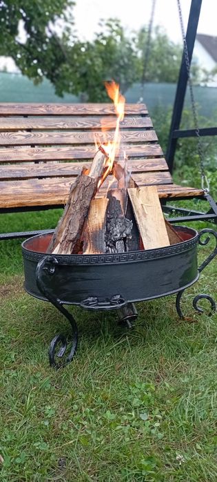 Садове вогнище, вуличний камін (костровая чаша)