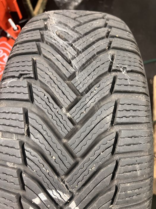 Opony zimowe Michelin 205/55 R17 Alpin 6