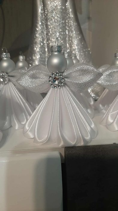 10 Aniołków biało srebrne