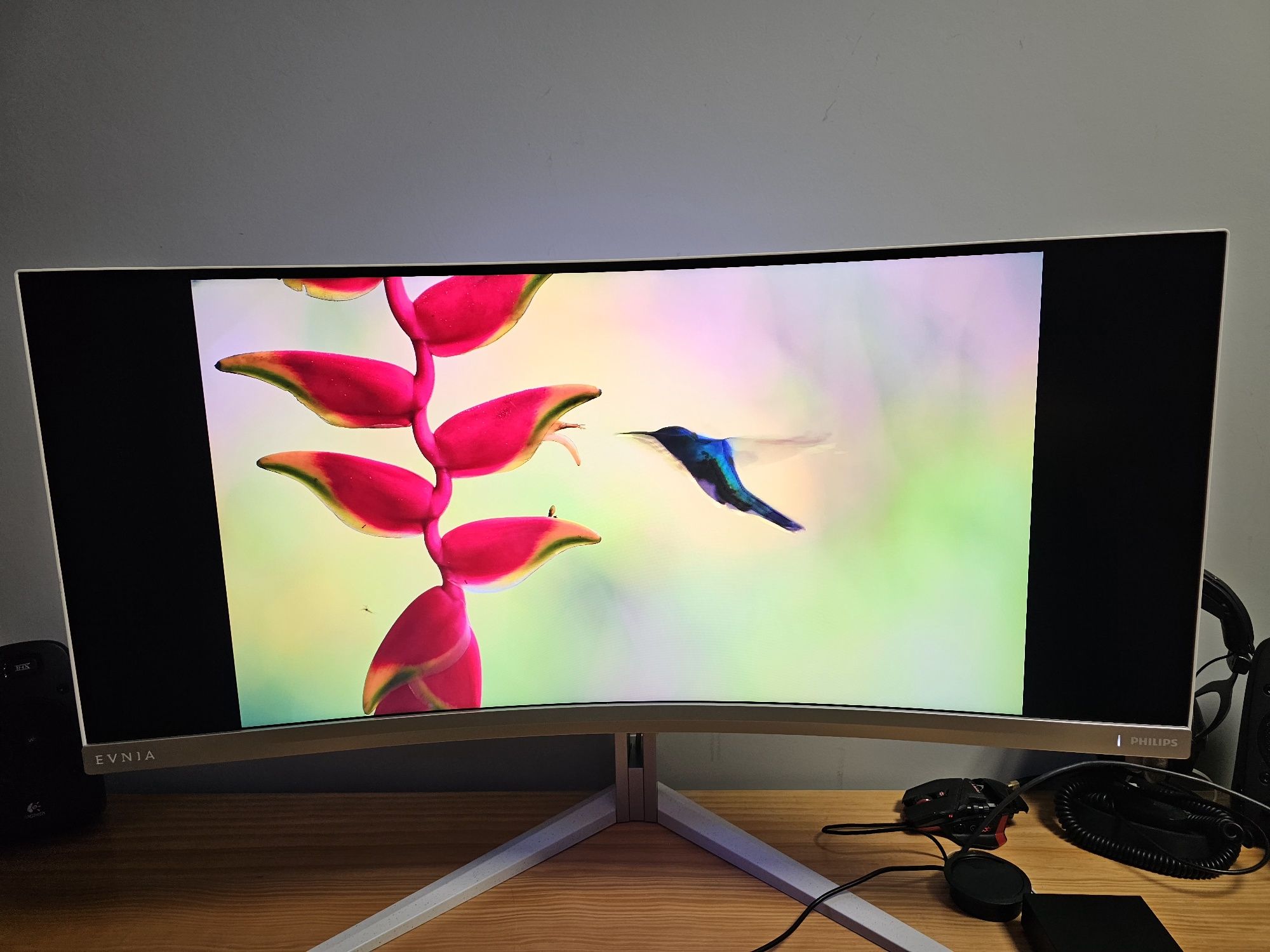 Monitor Philips Evnia 34" Ultrawide | Mini LED | 165Hz | Freesync