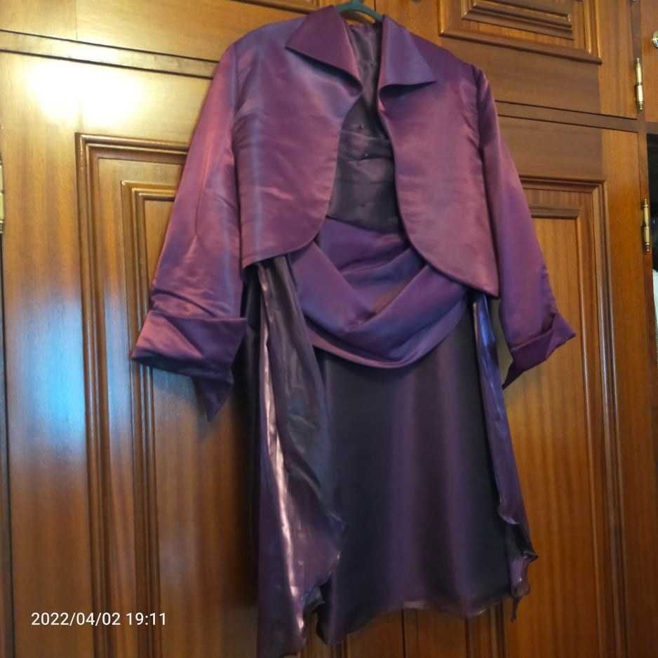 Vestido de cerimónia roxo com reflexos (ÓTIMO ESTADO)