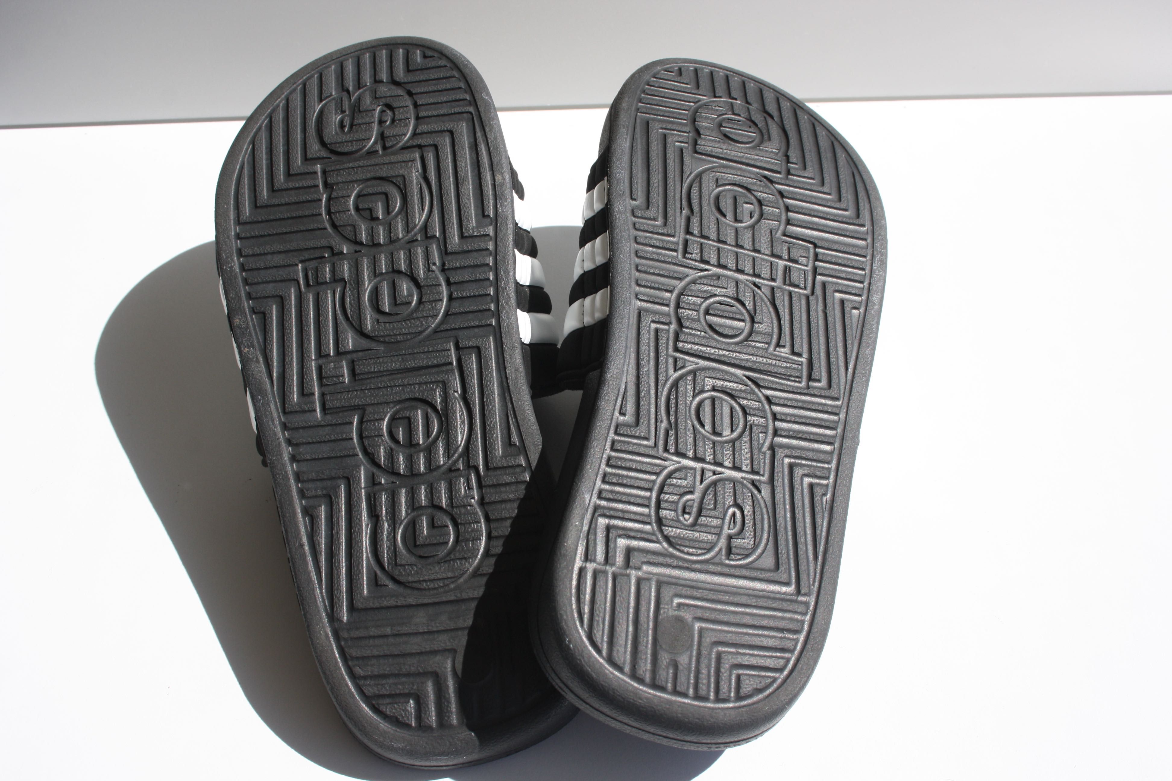 Шльопанці Adidas Adissage 37-38 розмір нові оригінал