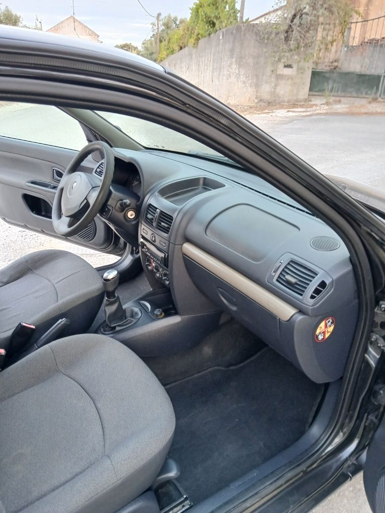 Renaul clio de 2006 1.5 dci estimado